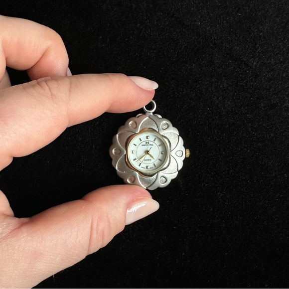 Pendant Watch - Picture 2 of 7